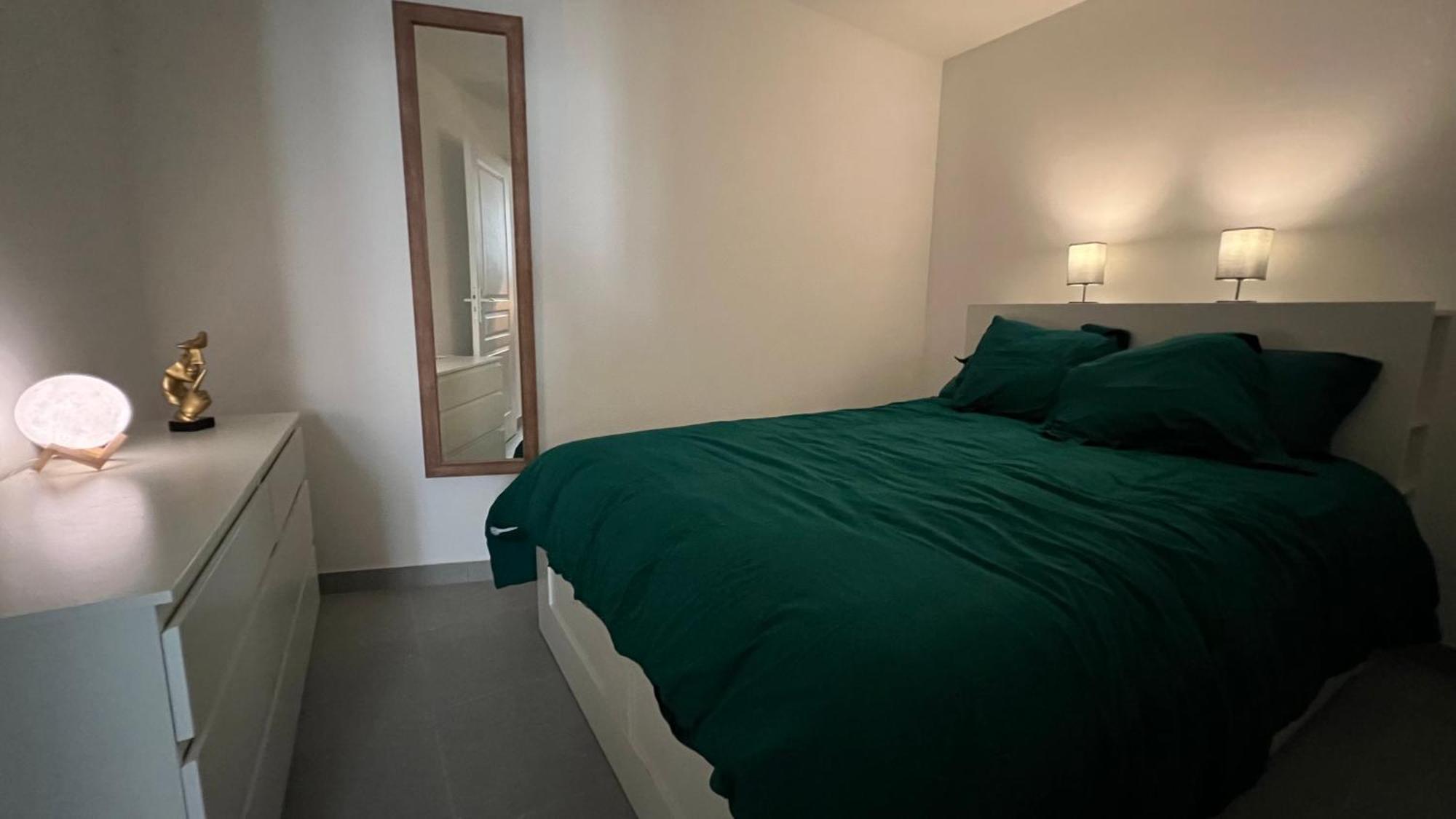Fenix Appartement T2 40 M2 Cosy Rdc Plein Centre Ville Pierrelatte Extérieur photo