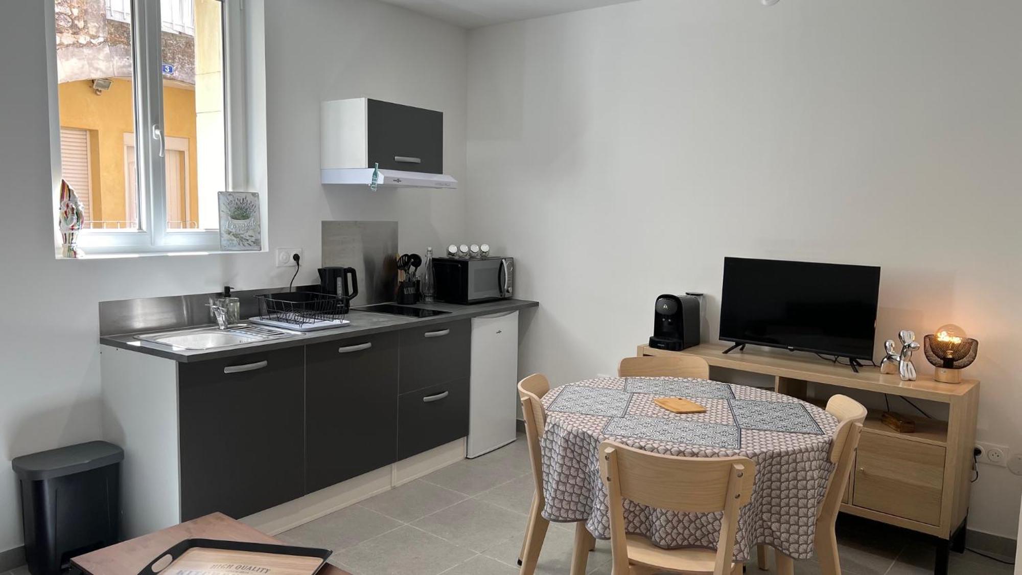 Fenix Appartement T2 40 M2 Cosy Rdc Plein Centre Ville Pierrelatte Extérieur photo