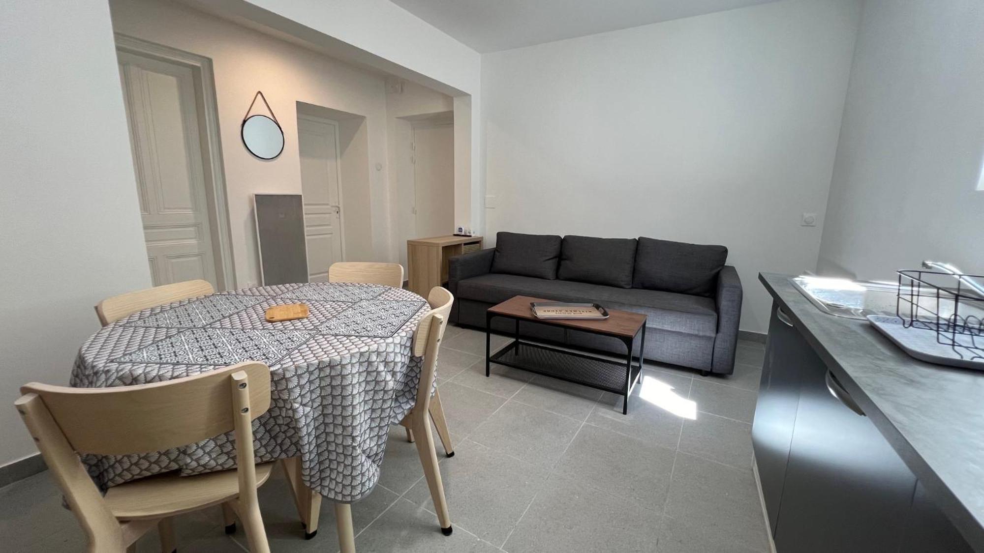 Fenix Appartement T2 40 M2 Cosy Rdc Plein Centre Ville Pierrelatte Extérieur photo